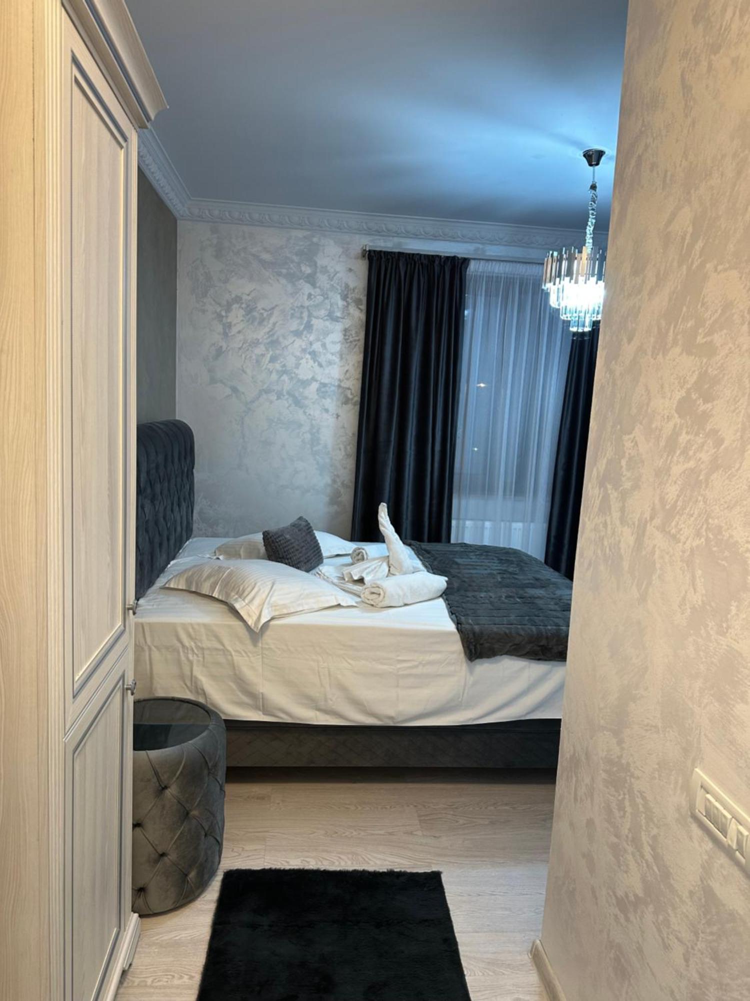 Apartament Simoni Ploiesti Bagian luar foto