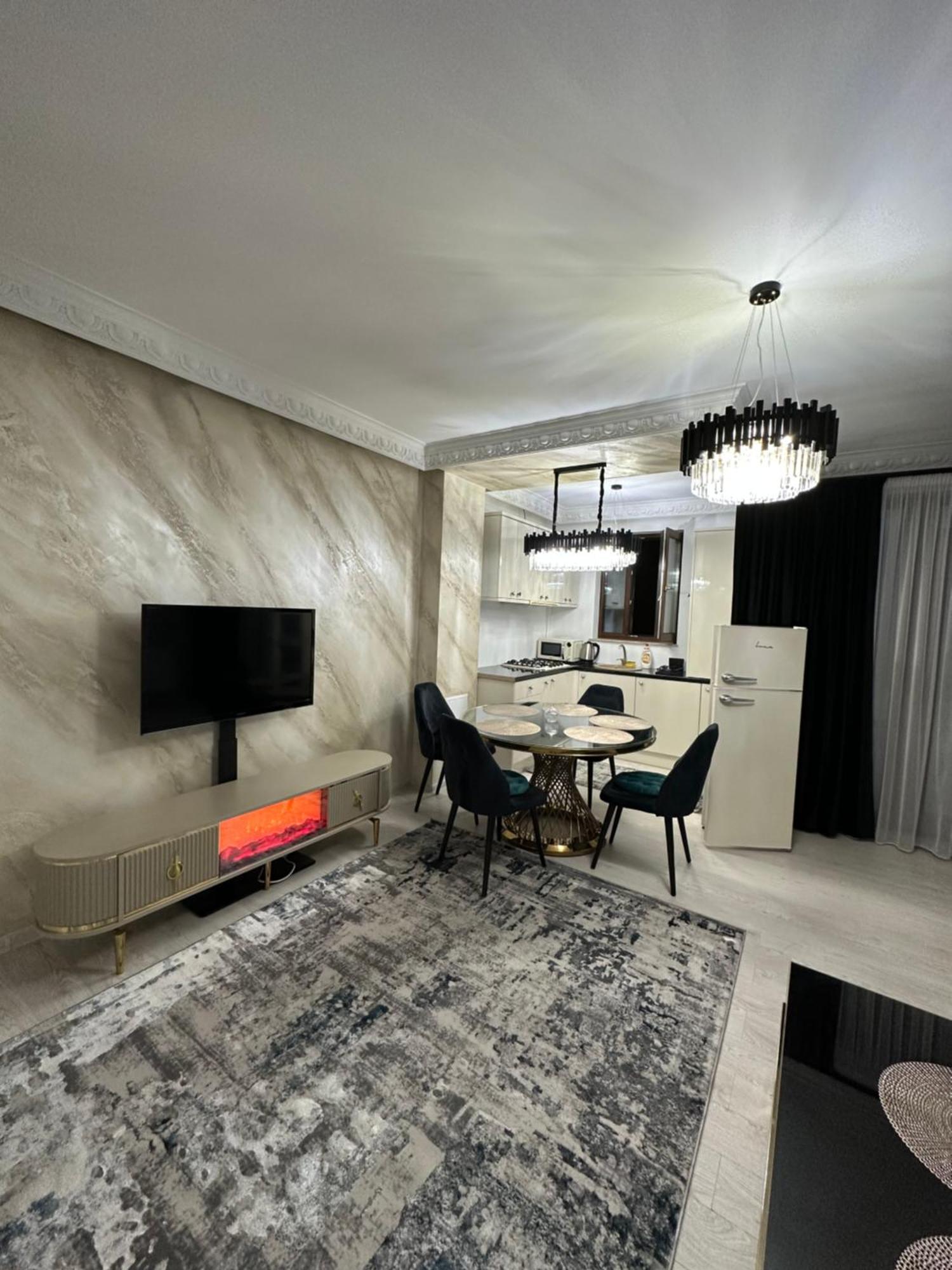 Apartament Simoni Ploiesti Bagian luar foto