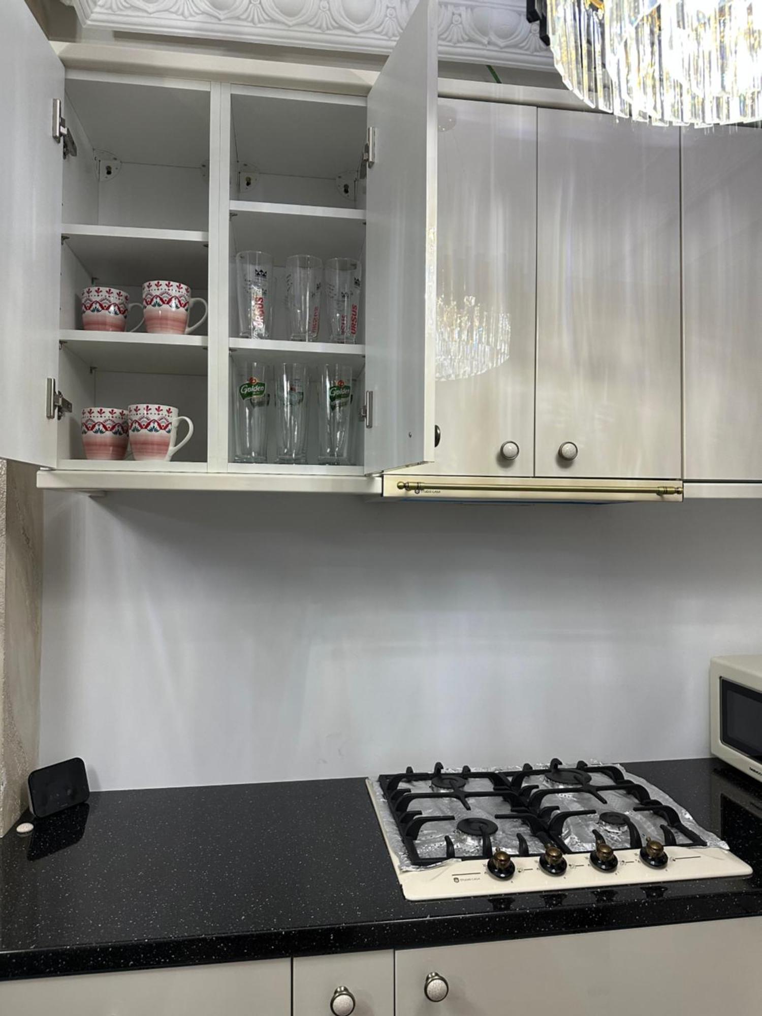 Apartament Simoni Ploiesti Bagian luar foto